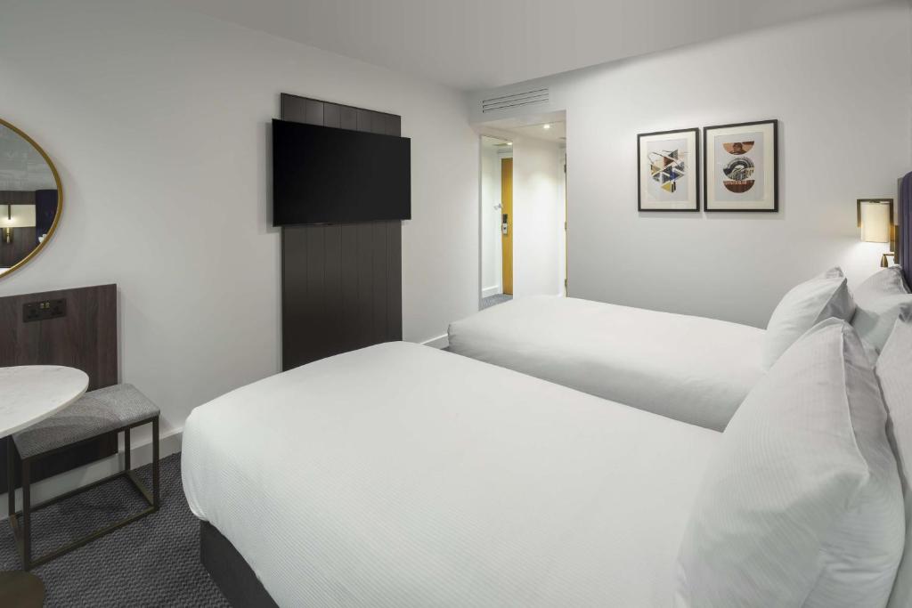 DoubleTree by Hilton Manchester Piccadilly - Deluxe Twin Room