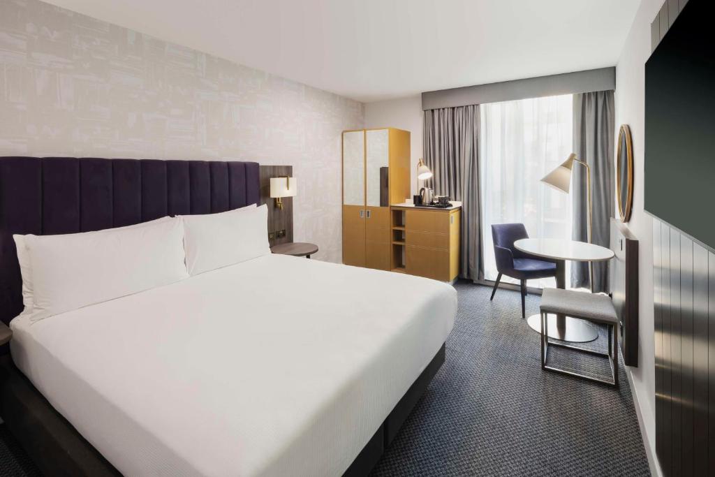 DoubleTree by Hilton Manchester Piccadilly - 