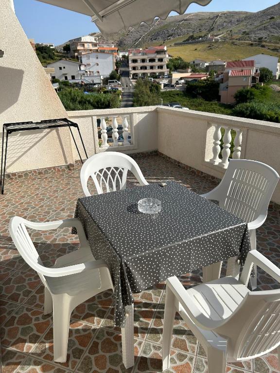 Fotografia z galérie ubytovania Apartments with a parking space Metajna, Pag - 4127 v destinácii Zubovići