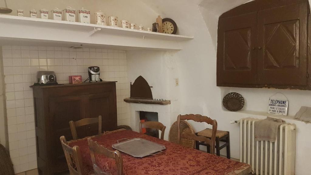 Fotografie z fotogalerie ubytování La Maison des Echevins v destinaci Vabres-lʼAbbaye