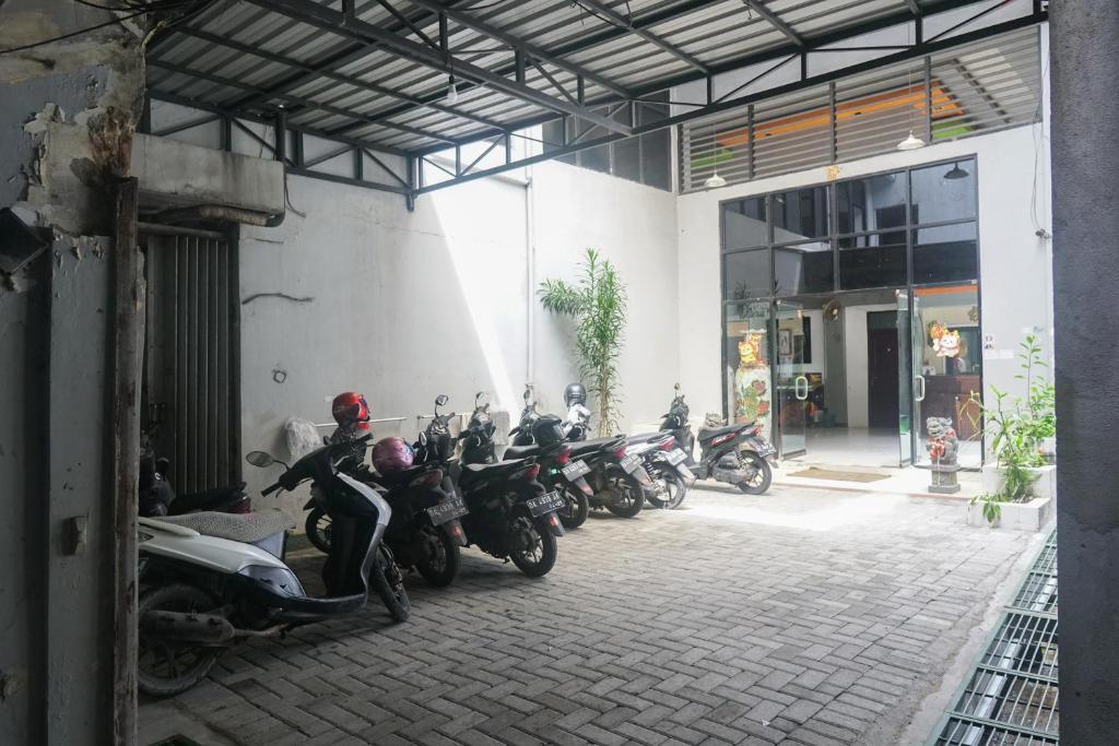 Fotografie z fotogalerie ubytování Surya Abadi Guest House Syariah v destinaci Banjarmasin