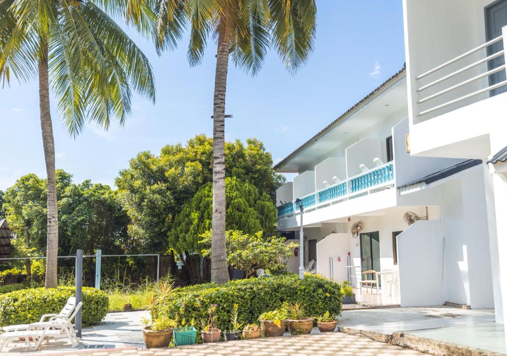 The coconut nanai resort - Resim 11