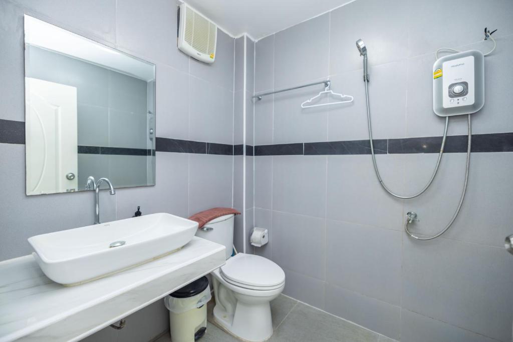 The coconut nanai resort - Resim 12