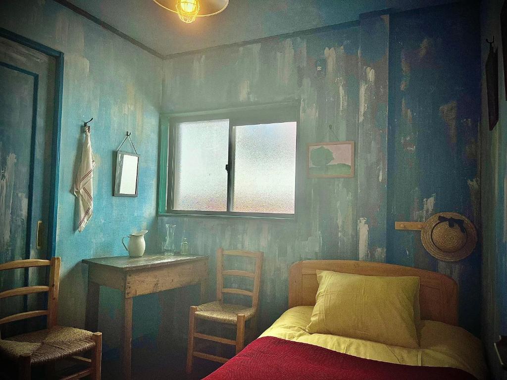 Free Parking 8 guests Entire House Art House