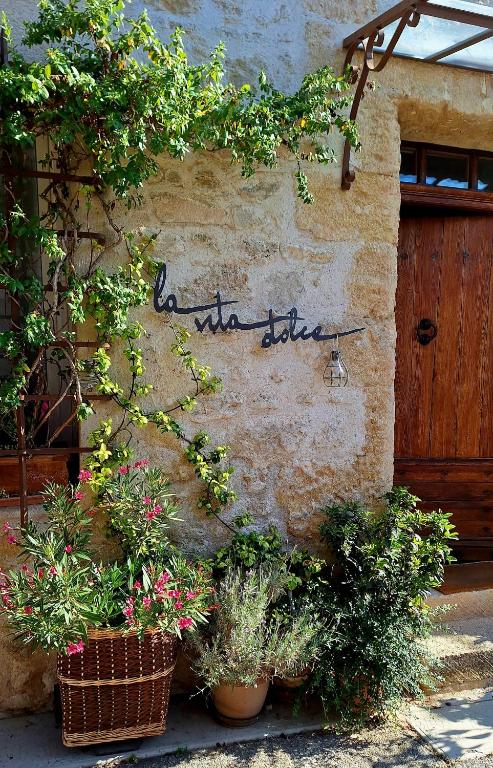 Vonkajšia záhrada v ubytovaní La Vita Dolce, Luberon