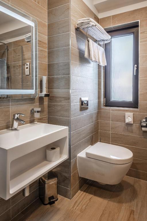 Charm Boutique Hotel - Deluxe Double Room With Balcony