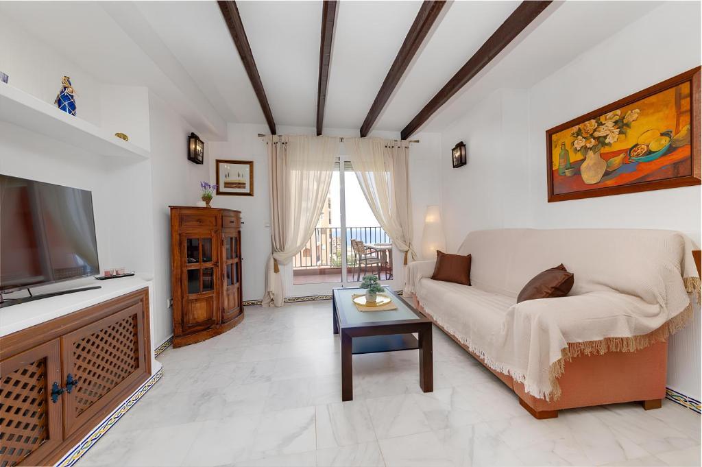 Amazing apartment with sea views
