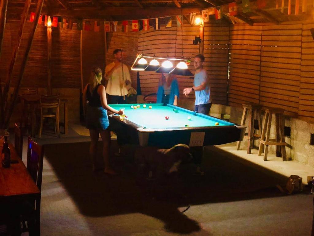 Biliár nebo kulečník v ubytování Beyond Nomad Luxury Hostel