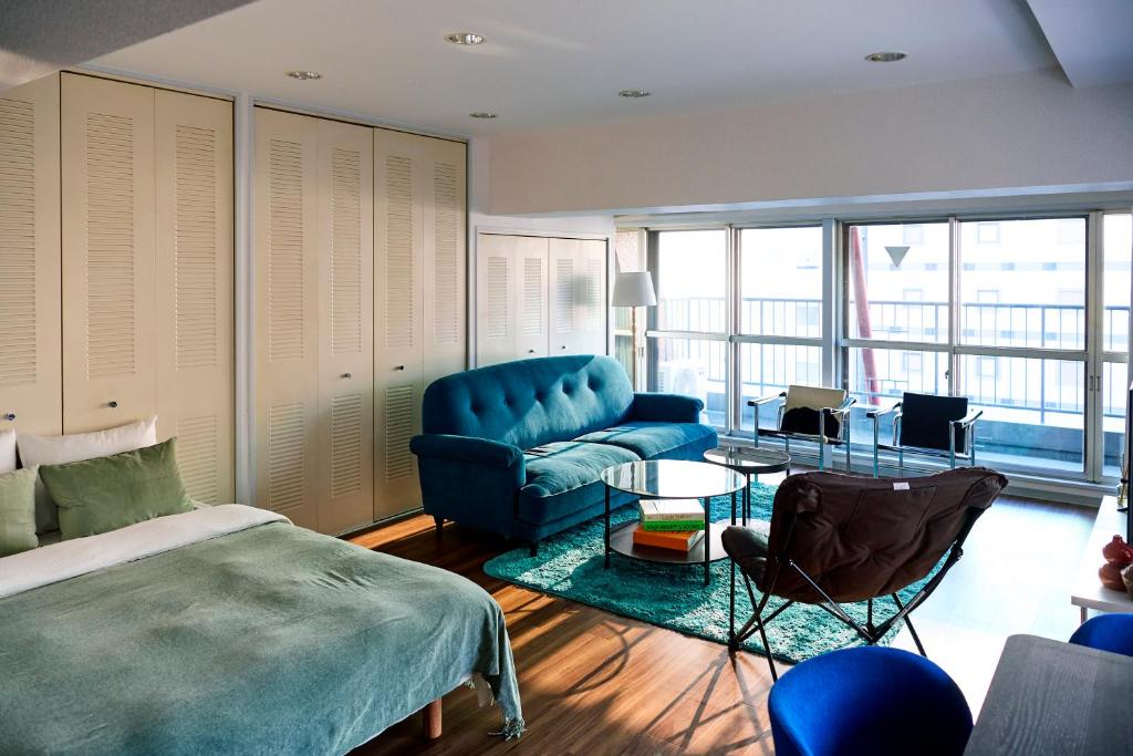 Central Shinjuku apartment with beautiful city view 3stops to Shibuya