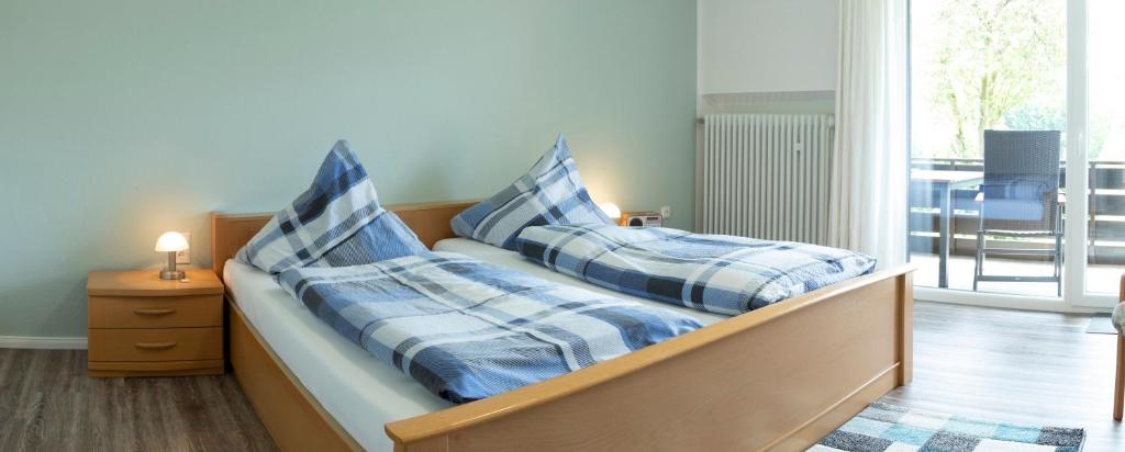 Pension am Hardausee - Double Room With Lake View