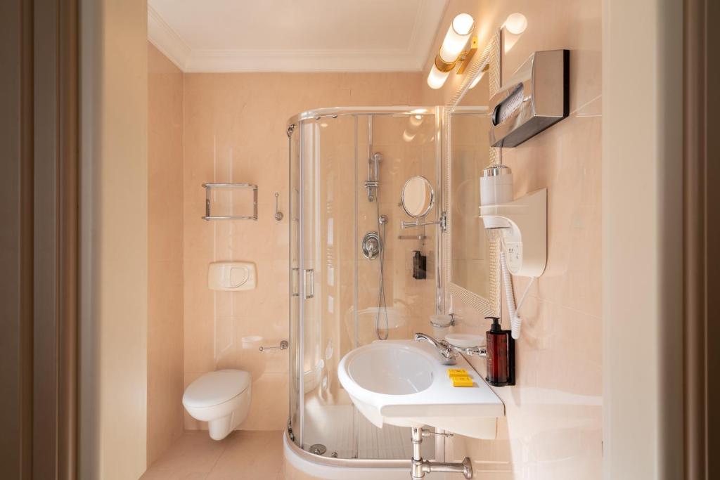 Koupelna v ubytování Hotel Villa Glori