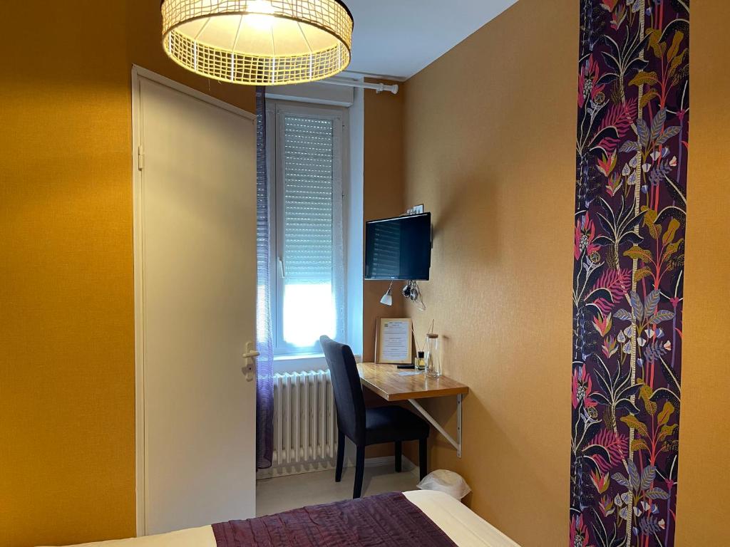 Logis Hôtel Restaurant Cazes Arazat - Chambre Double