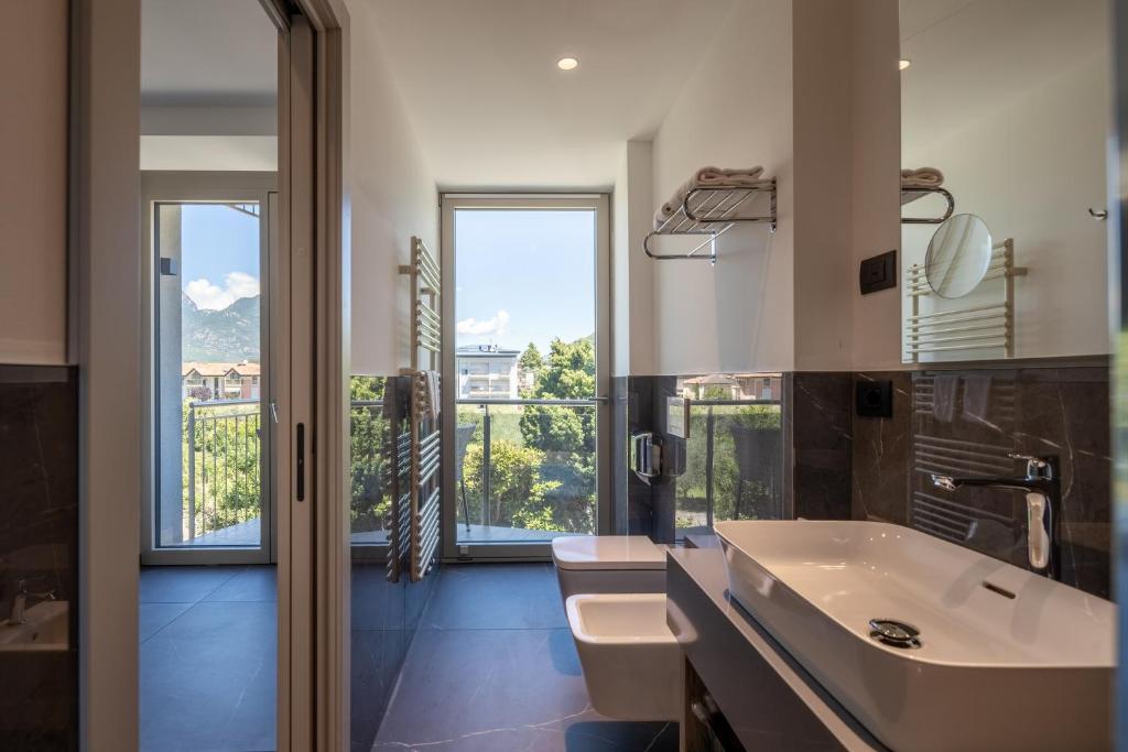 Koupelna v ubytování Garda Suite Hotel - Tonelli Hotels