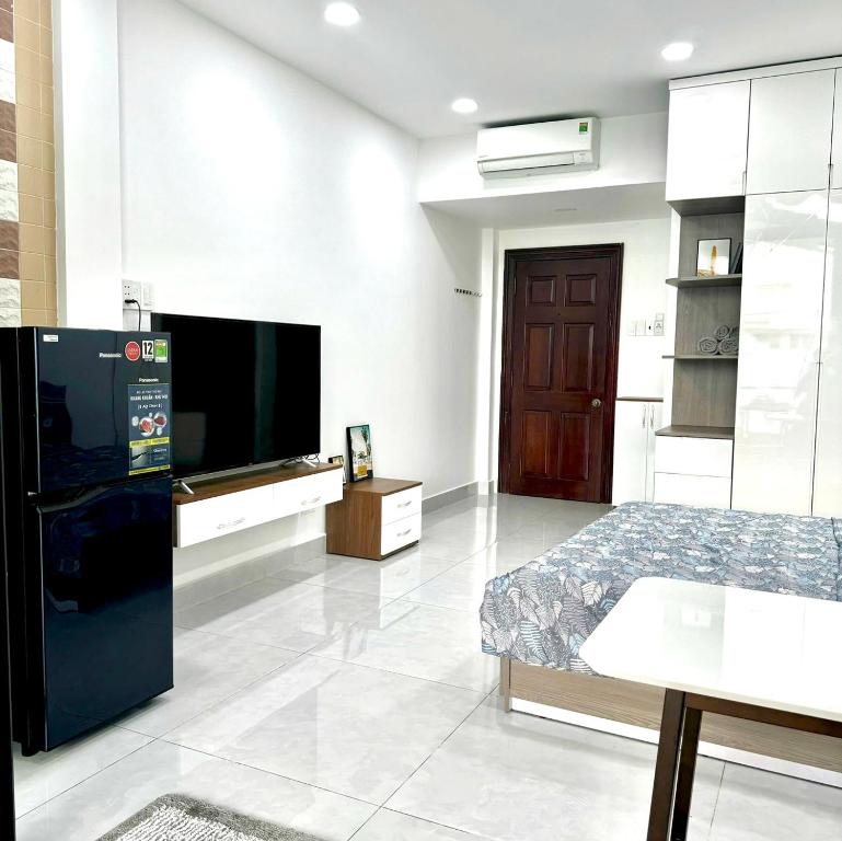 Kuchyň nebo kuchyňský kout v ubytování Cozy Room with Balcony Central 10mins to Airport Maihouse