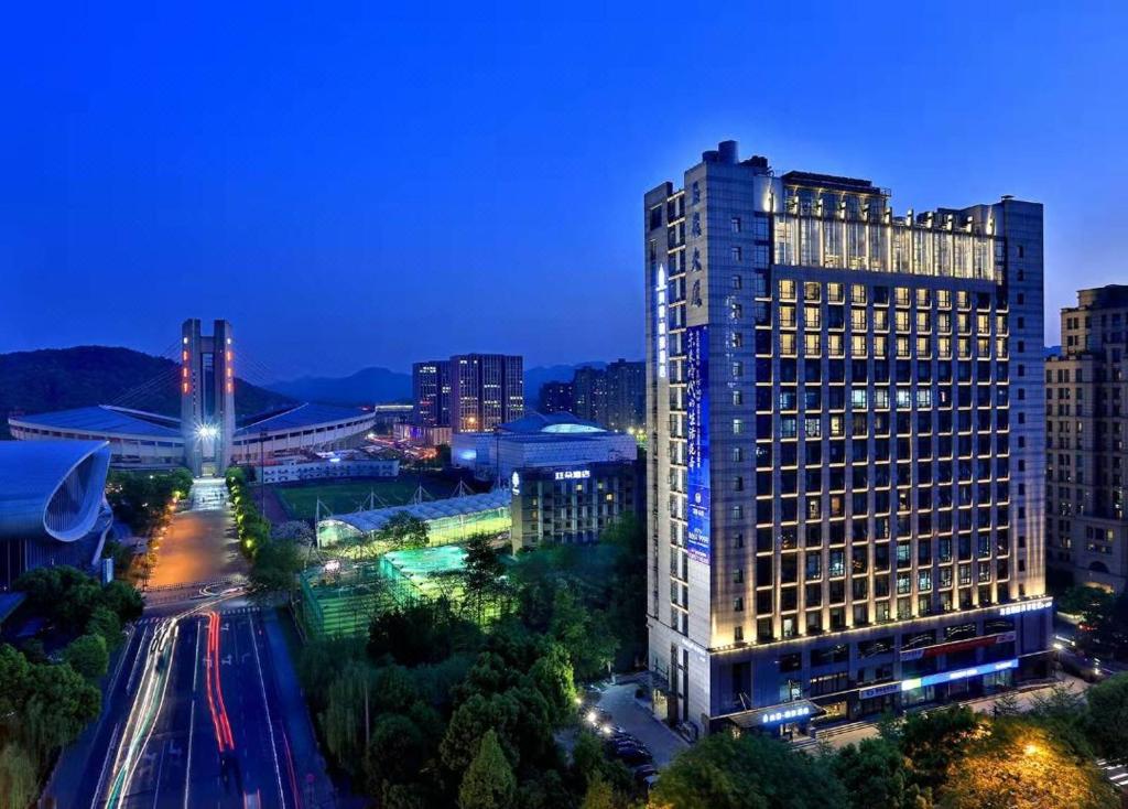 Nespecifikovaný výhled na destinaci Chang-čou nebo výhled na město při pohledu z hotelu