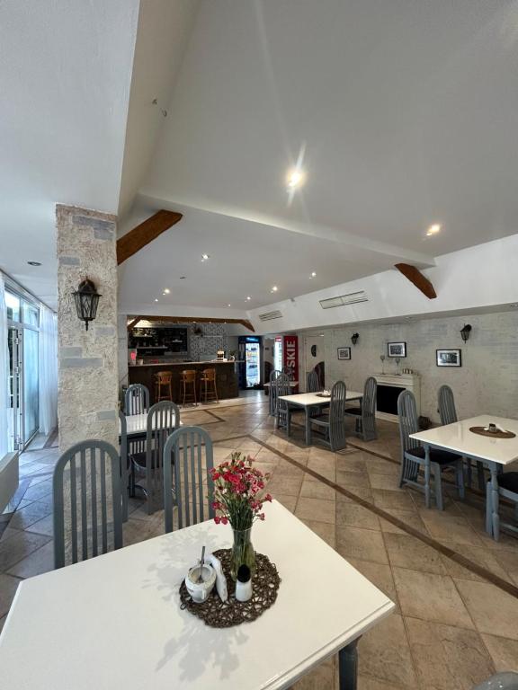 Restaurace v ubytování Zajazd Bias