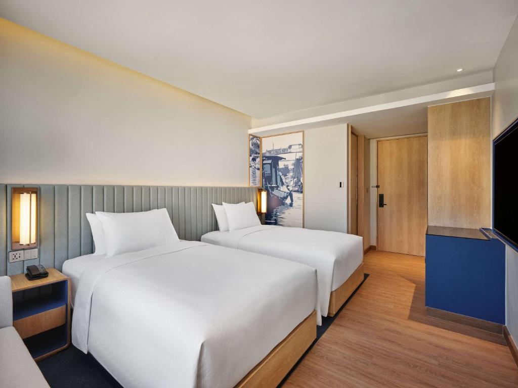 
Deluxe Twin Room with River View
