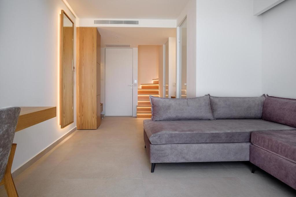 Posezení v ubytování Phos Hotel Adults Only