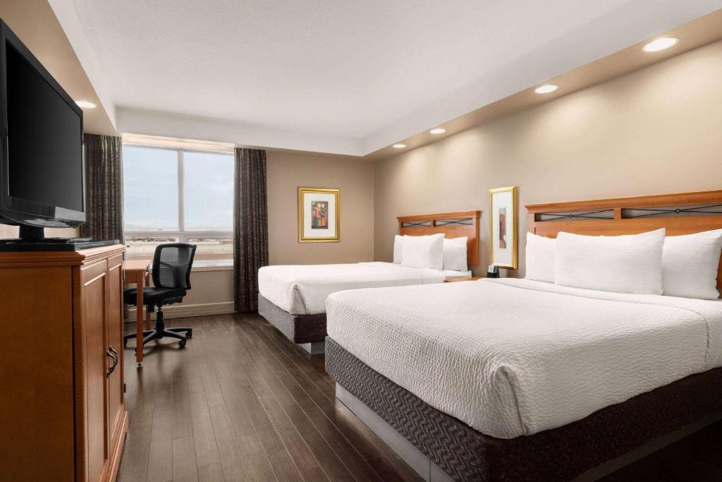 
Queen Room with Two Queen Beds - Non-Smoking
