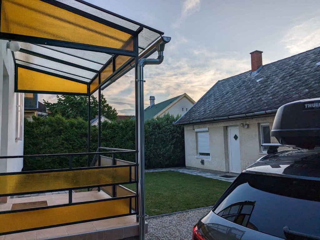 Budynek, w którym mieści się dom wakacyjny