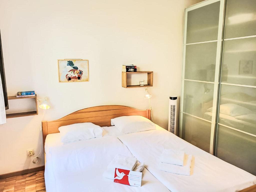 Postel nebo postele na pokoji v ubytování Apartment Bellavista Erika 19 by Interhome