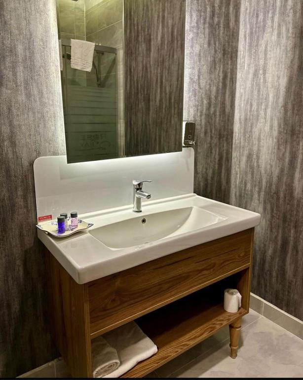 Golden Rose Deluxe Hotel - Standaard Tweepersoonskamer