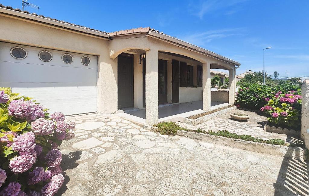 Photo de la galerie de l'établissement 2 Bedroom Awesome Home In Marseillan, à Marseillan