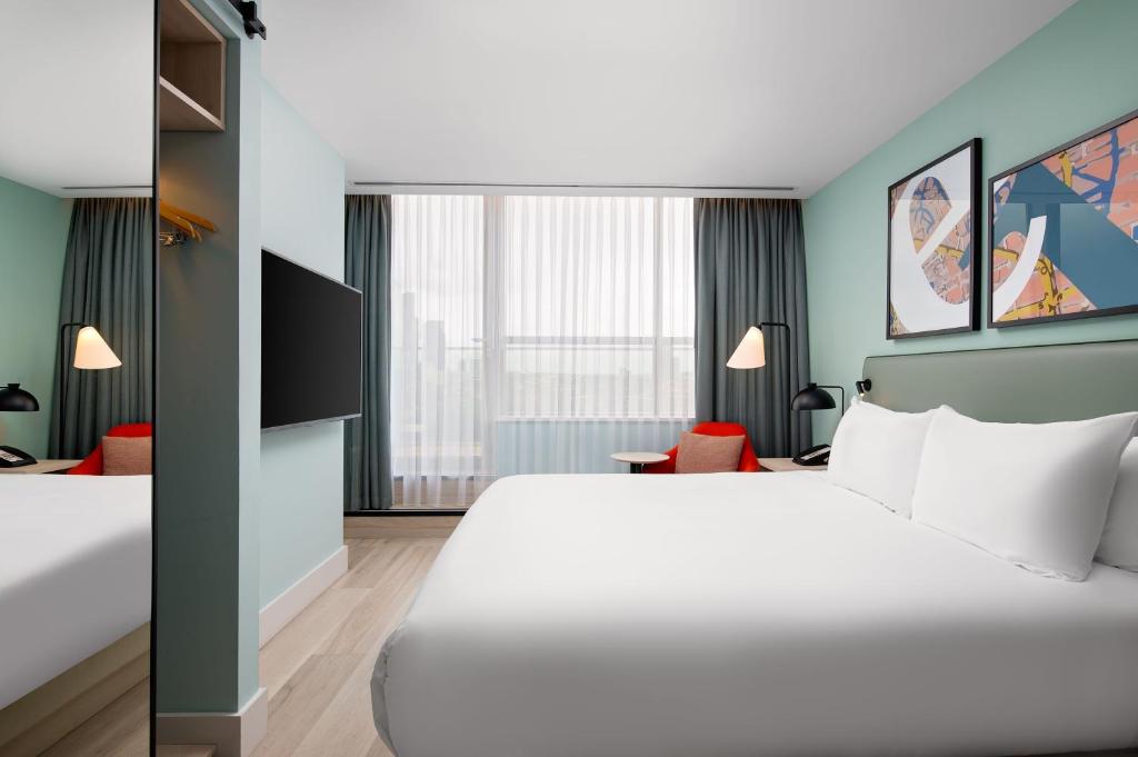 Hyatt Place London City East - Deluxe King Room With City View