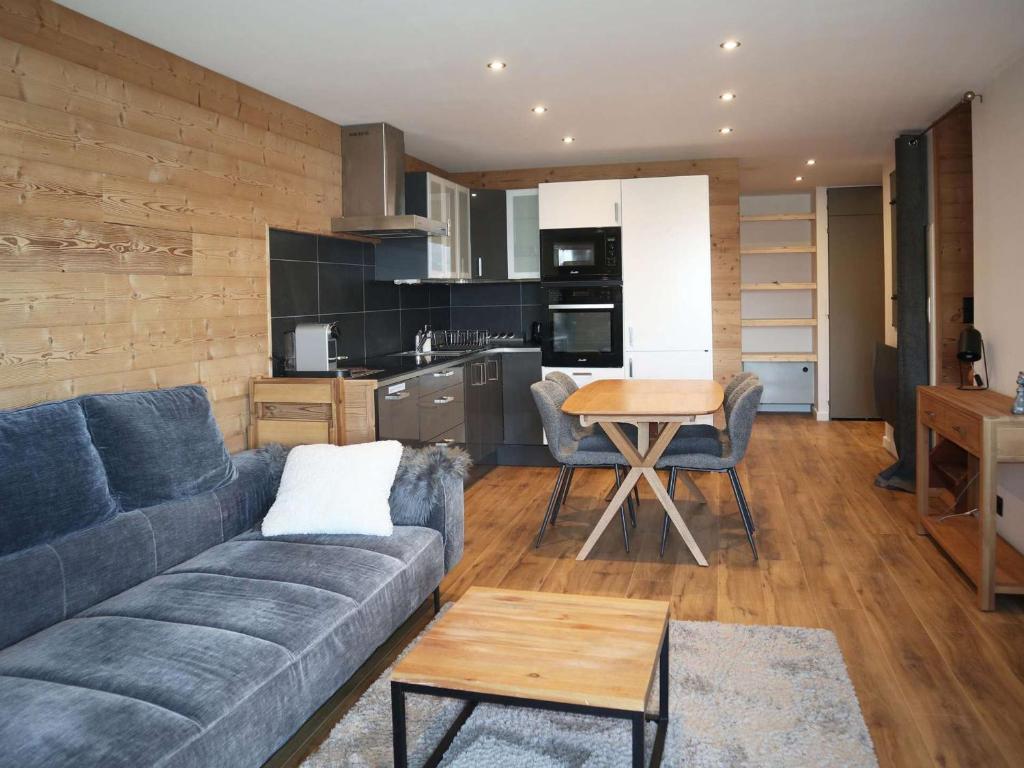 Duplex rénové au cœur des Orres, 3 pièces pour 8, WiFi, animaux admis - FR-1-322-34