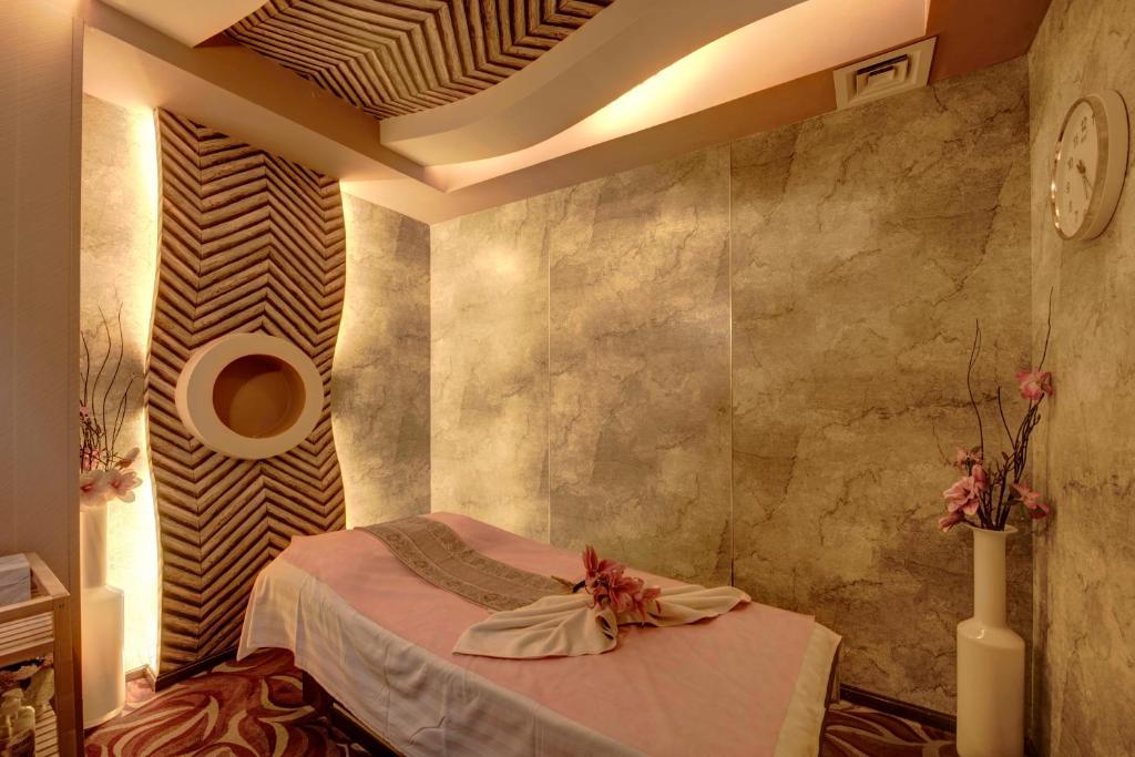 Lotus Grand Hotel - Resim 30