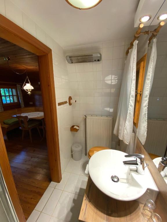 Kúpeľňa v ubytovaní Steinschalerhof