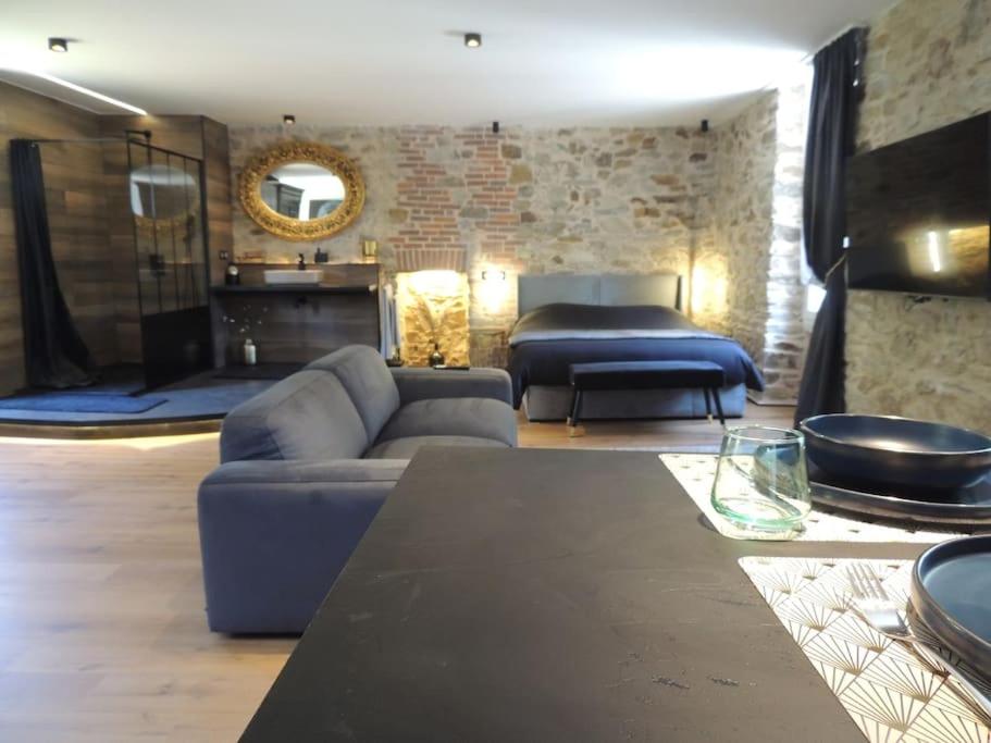 Posezení v ubytování loft dans moulin à eaux du 18éme