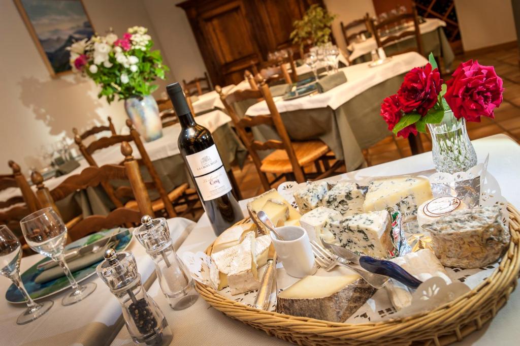 Nápoje v ubytování Logis Hôtel Restaurant Le Mont Aigoual