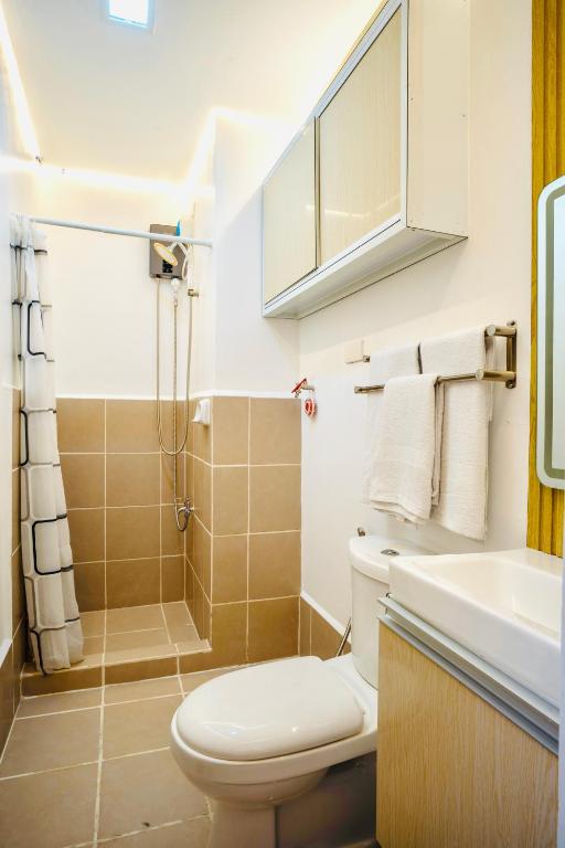 Koupelna v ubytování Rendez-vous 2BR Condo Unit at SMDC Cheer