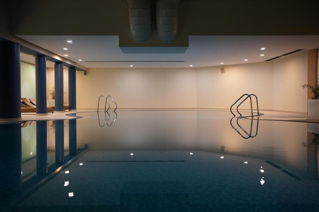 Bazén v ubytování Hotel Mepas nebo v jeho okolí