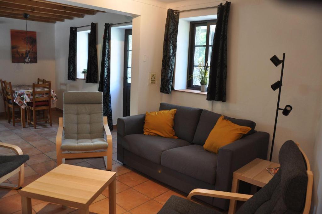 Khu vực ghế ngồi tại Casa-Agave-Quinta-da-Encavalada-relaxing-holiday-house-with-beautiful-view-and-swimmingpool