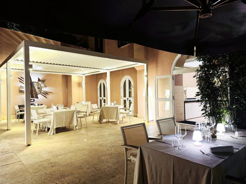 Restaurace v ubytování Hotel Indigo Rome - St. George by IHG