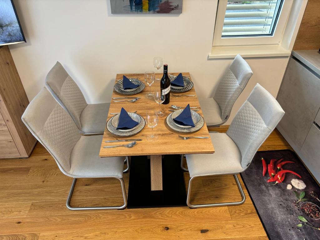 Posezení v ubytování Josi Thaller Das Ferienapartment in Fürstenfeld