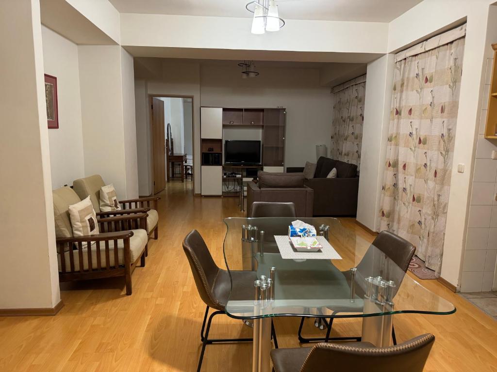 1 bedroom apartment in the heart of the center - One-Bedroom Apartment