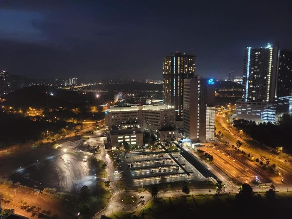Nespecifikovaný výhled na destinaci Iskandar Puteri nebo výhled na město při pohledu z apartmánu
