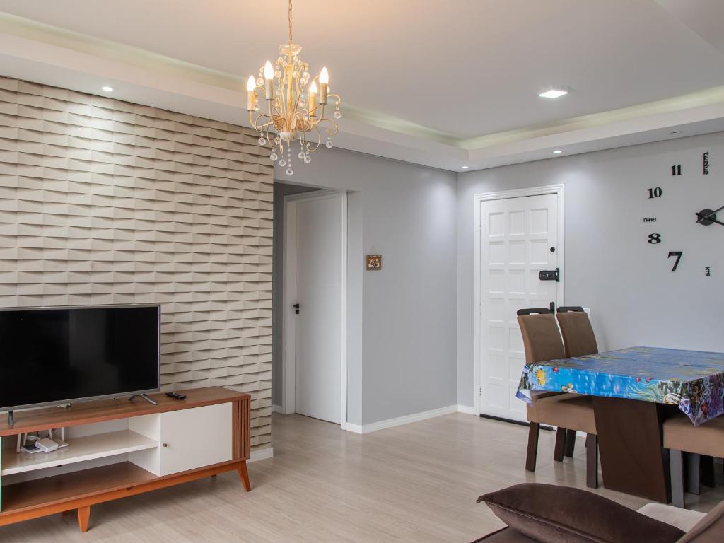 TV/trung tâm giải trí tại Apt confortável a 350 metros do mar HA0964