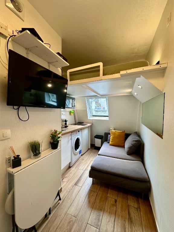 Cosy Studio near Champs-Elysées - Arc de Triomphe - Studio Apartment