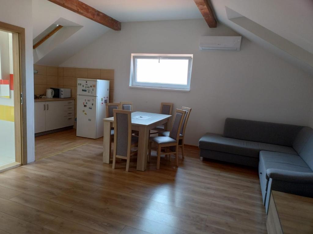 Kuchyň nebo kuchyňský kout v ubytování Hotel St.Florian Sturovo