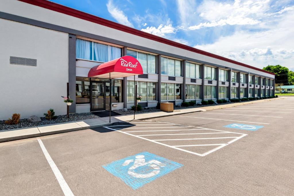 Fotografie z fotogalerie ubytování Red Roof Inn Cortland v destinaci Cortland