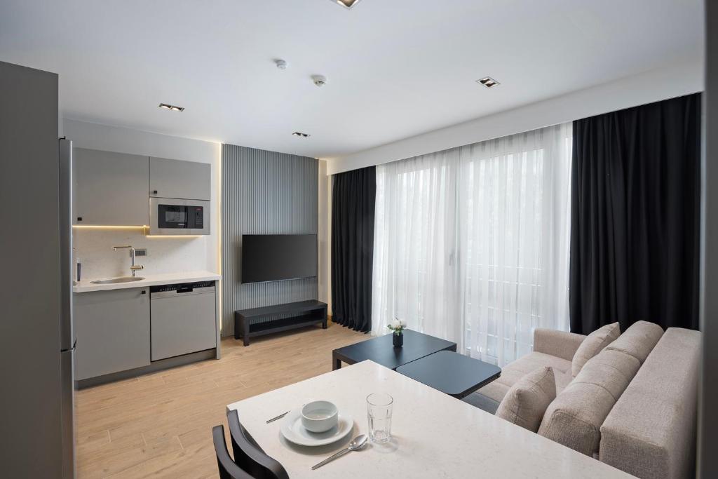 فضای داخلی Mel House Lara در آنتالیا - تصویر ۳