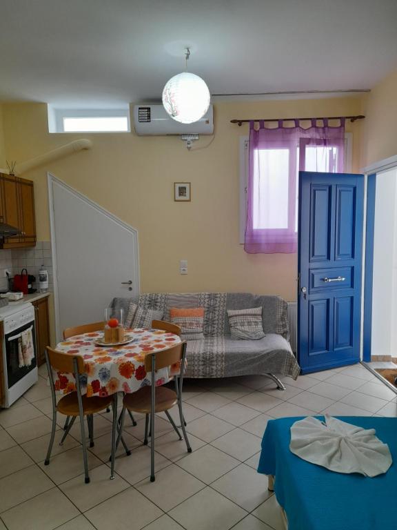 Kuchyň nebo kuchyňský kout v ubytování SummerAndros Apartment