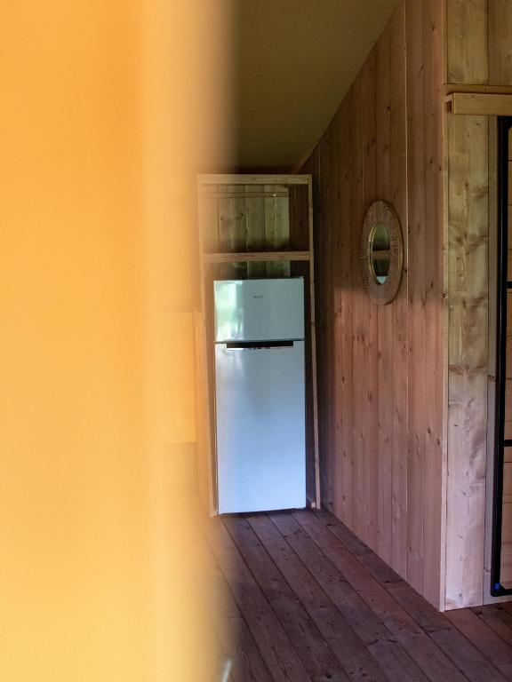 Kuchyň nebo kuchyňský kout v ubytování Ecolodges De Dreef