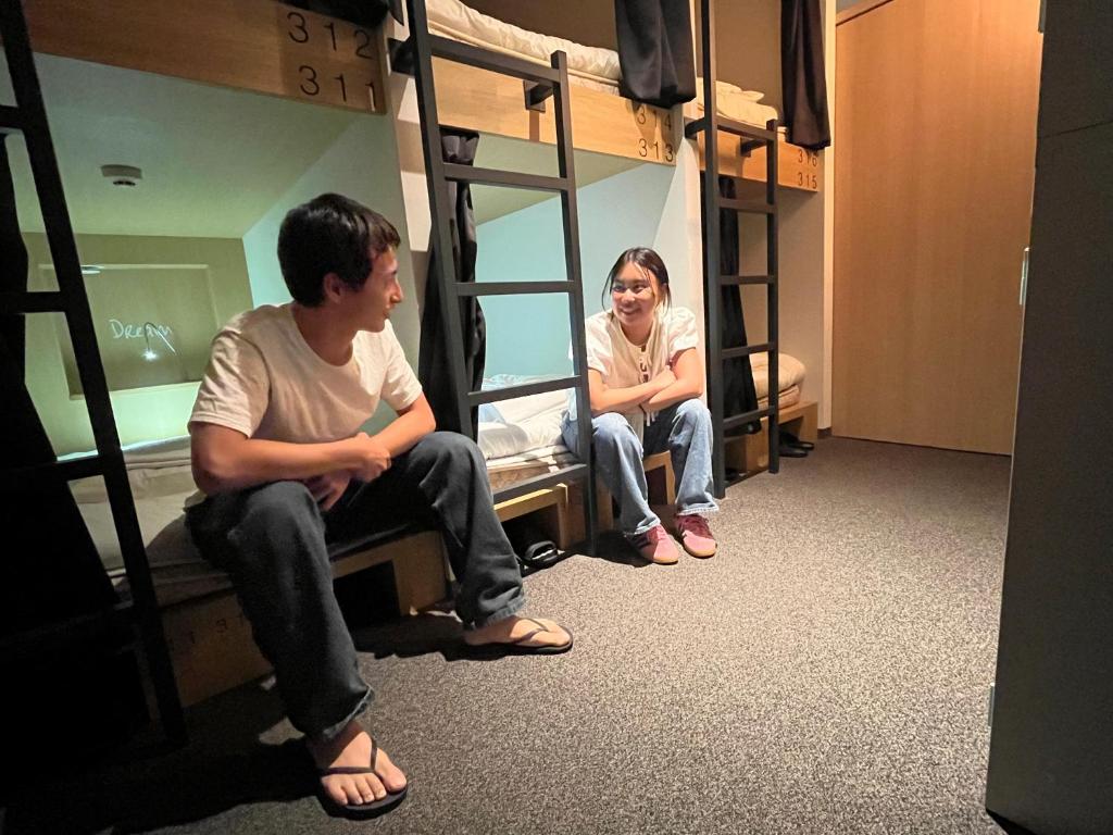 Hosté ubytování White Hostel Shinsaibashi