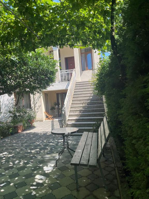 Zahrada ubytování Cozy Stay in Zugdidi