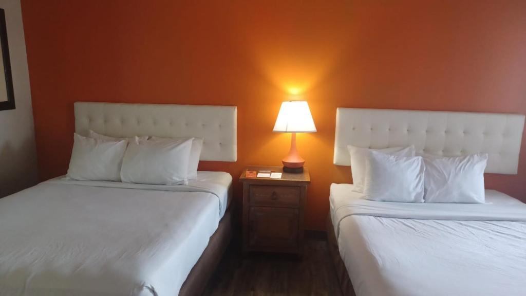 Howard Johnson by Wyndham Springerville - Habitación Queen Con Dos Camas Queen